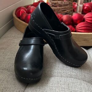 Sanita Black Leather Mary Jane Clogs EU 36 Work Comfort nurse, chef Shoes